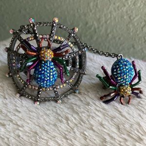 Betsy Johnson spider bracelet